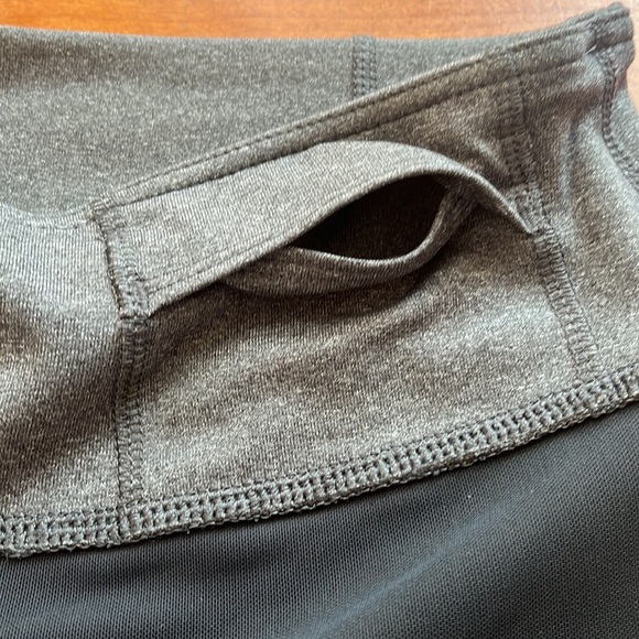 Tek Gear Shapewear Cycling/Bike Shorts with Mesh Sides in Gray. Women’s size M. - Picture 12 of 15